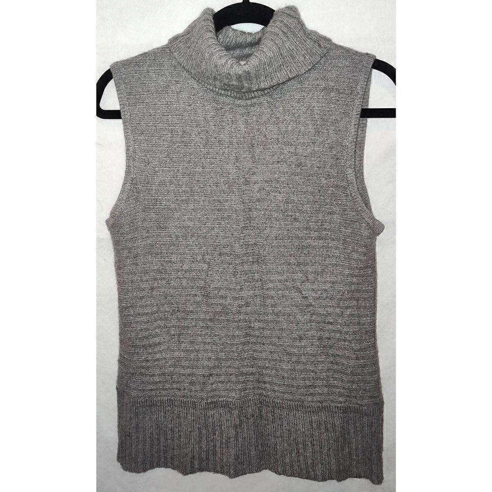 MODERN SOUL Sleeveless sweater Size Medium. Wool angora blend. Hand wash. Gray.